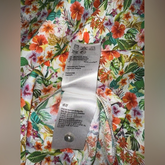 H&M Long Sleeve Floral Blouse Size Small - Picture 7 of 8